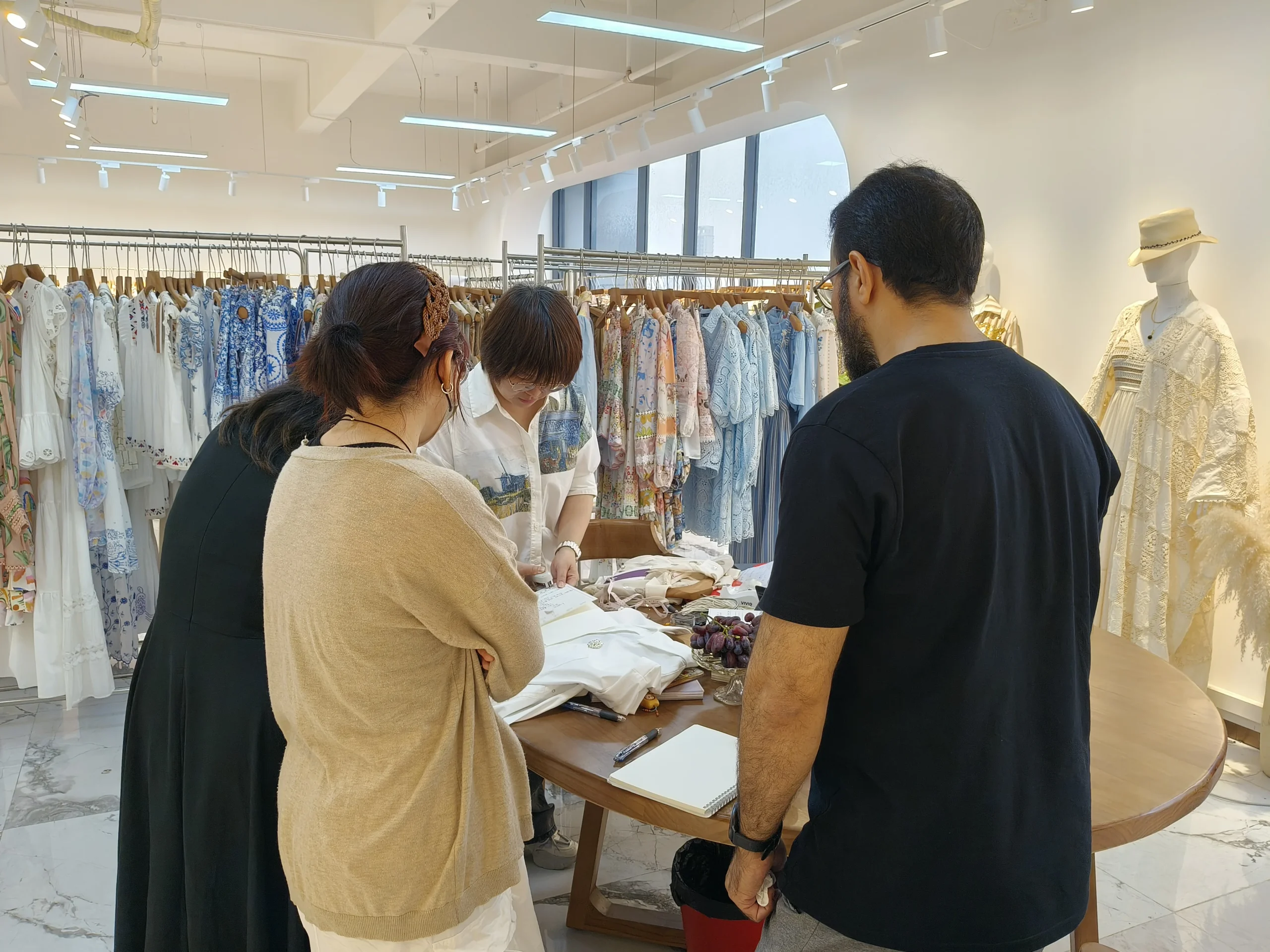 JH-customers-13