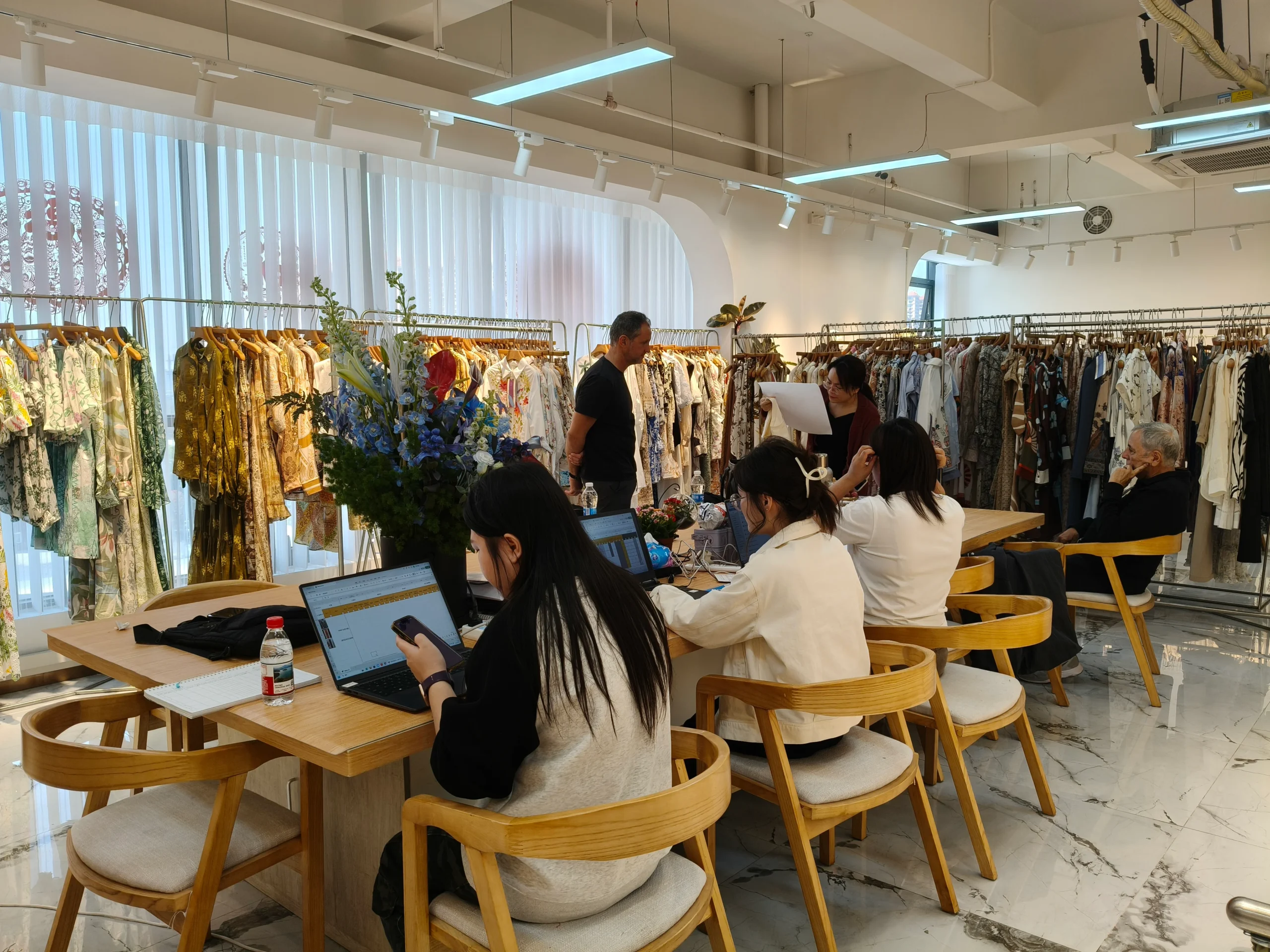 JH-customers-2