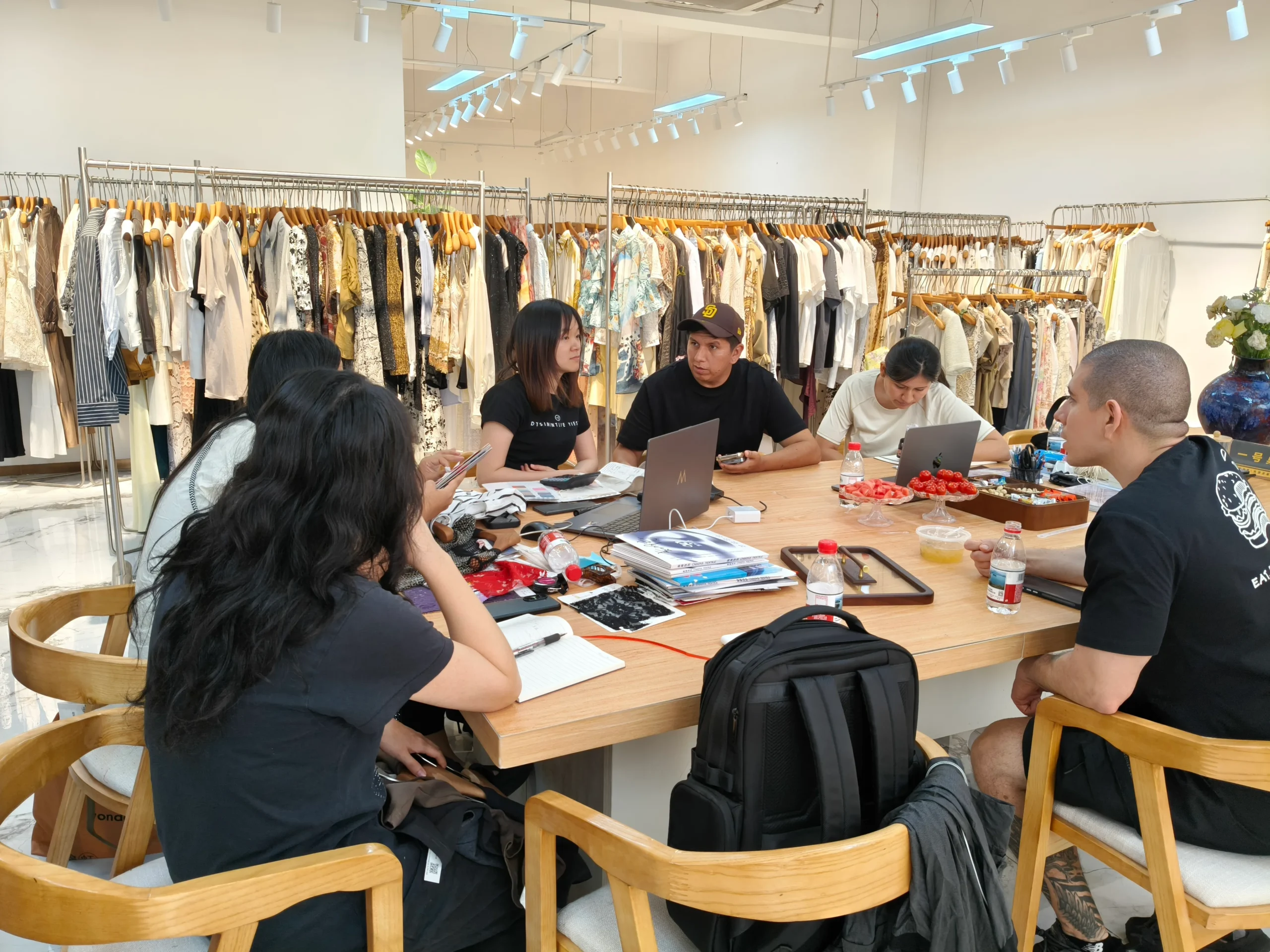 JH-customers-4